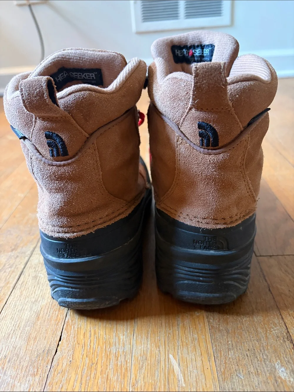 The North Face Kids Brown Suede & Red Lace Snow Boots WATERPROOF Rain